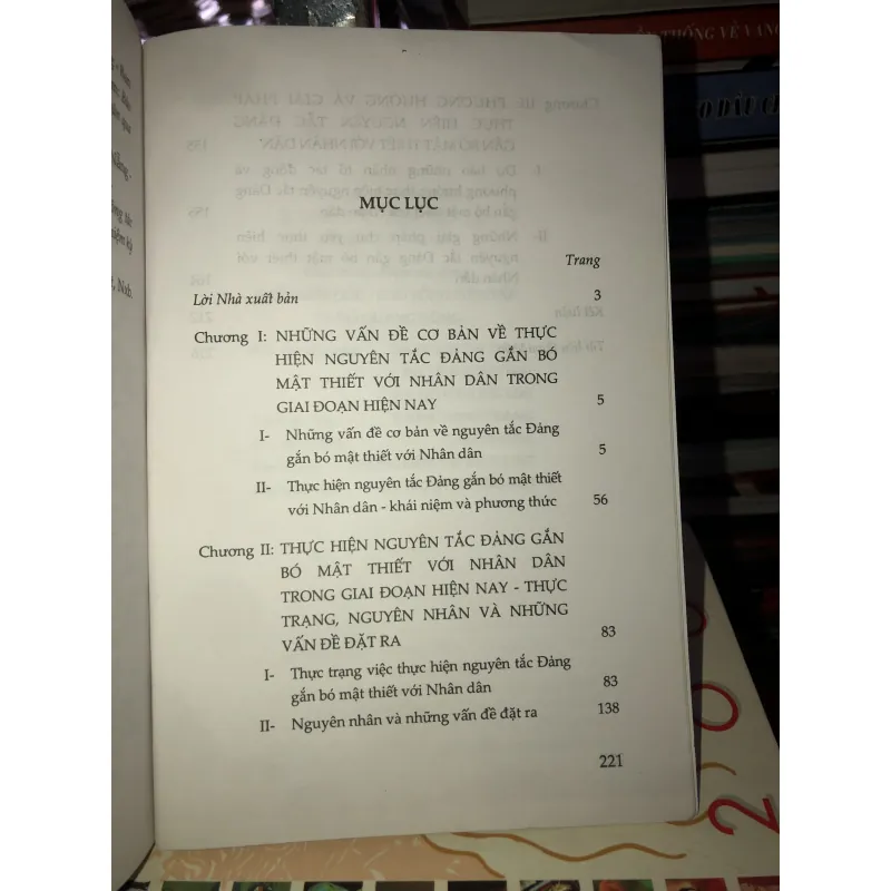 Thực hiện nguyên tắc Đảng gắn bó mật thiết với Nhân dân trong giai đoạn hiện nay 758257