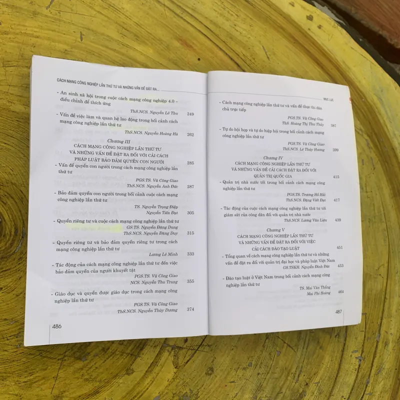 CÁCH MẠNG CÔNG NGHIỆP LẦN THỨ TƯ VÀ NHỮNG VẤN ĐỀ ĐẶT RA VỚI CẢI CÁCH PHÁP LUẬT VIỆT NAM 799950