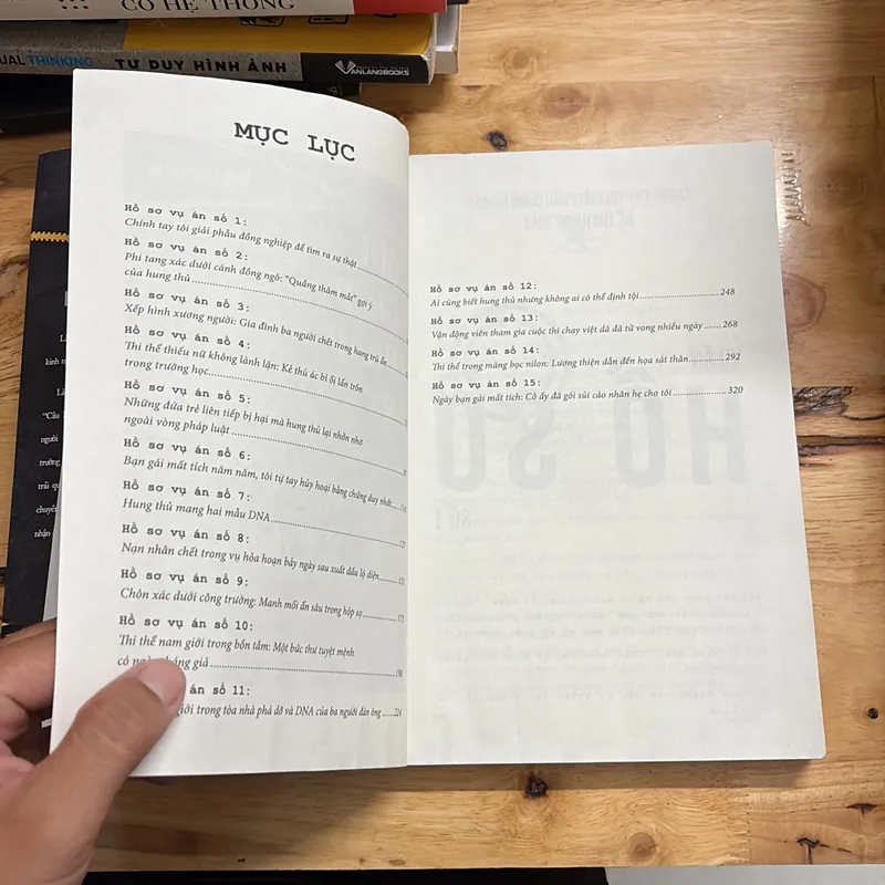 II Tựa Sách: Ghi Chép Pháp Y _ Những Cái Chết Bí Ẩn - Lưu Hiểu Huy - 2022 698410