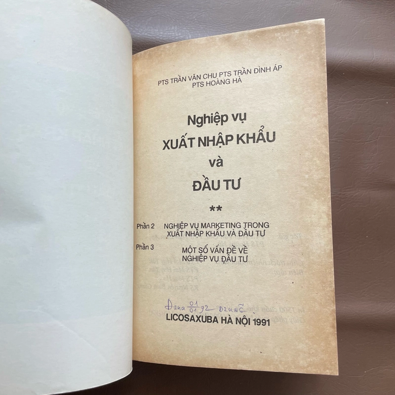 II Sách Kinh Tế: Nghiệp Vụ Xuất Nhập Khẩu Và Đầu Tư (Quyển 2) - LICOSA HÀ NỘI 1991 482430