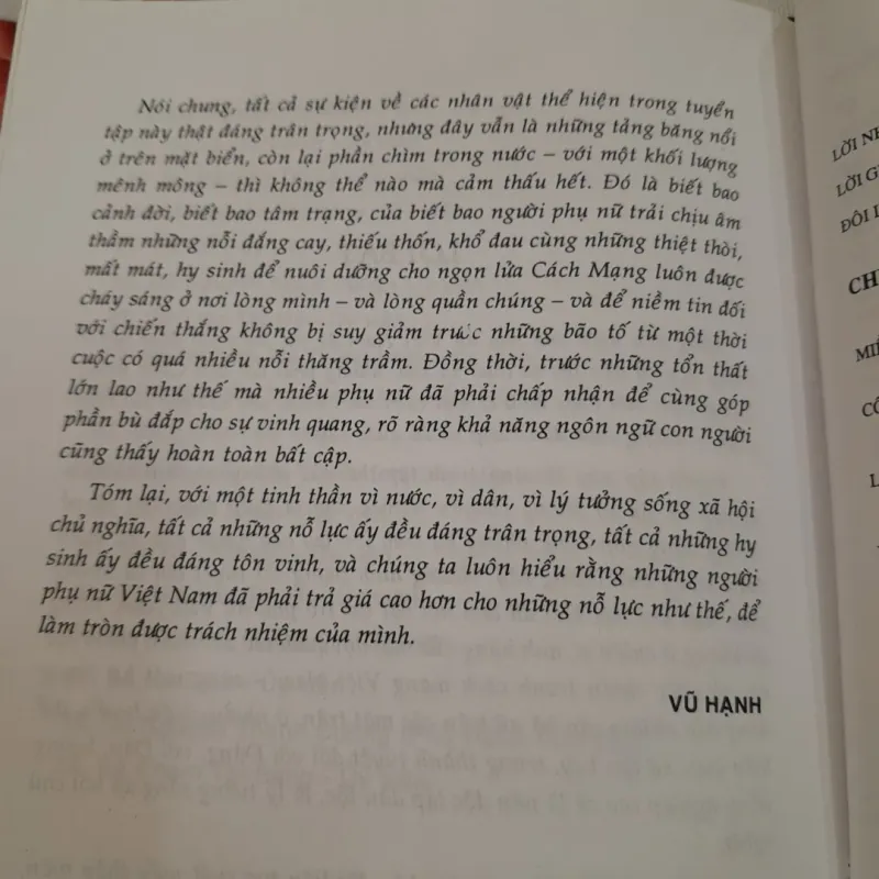 KÝ ỨC NHƯ HUYỀN THOẠI tập 2. Trung ương Hội Liên Hiệp Phụ Nữ. Năm 2006 576461