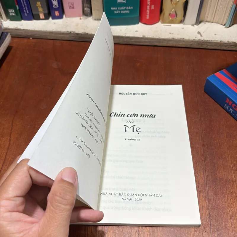 II Trường Ca: Chín Cơn Mưa Và Mẹ - Nguyễn Hữu Quý - 2020 786208