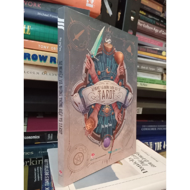 Sự nghiệp và những thông điệp từ Tarot 449697