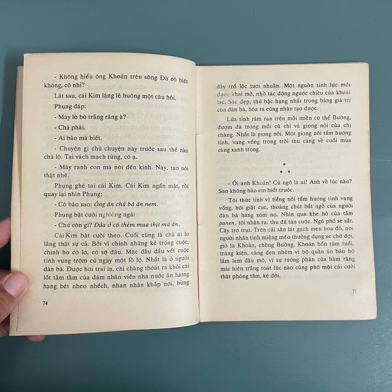 II Tựa sách: 9 Truyện Ngắn - Nhiều tác giả - 1993 451854