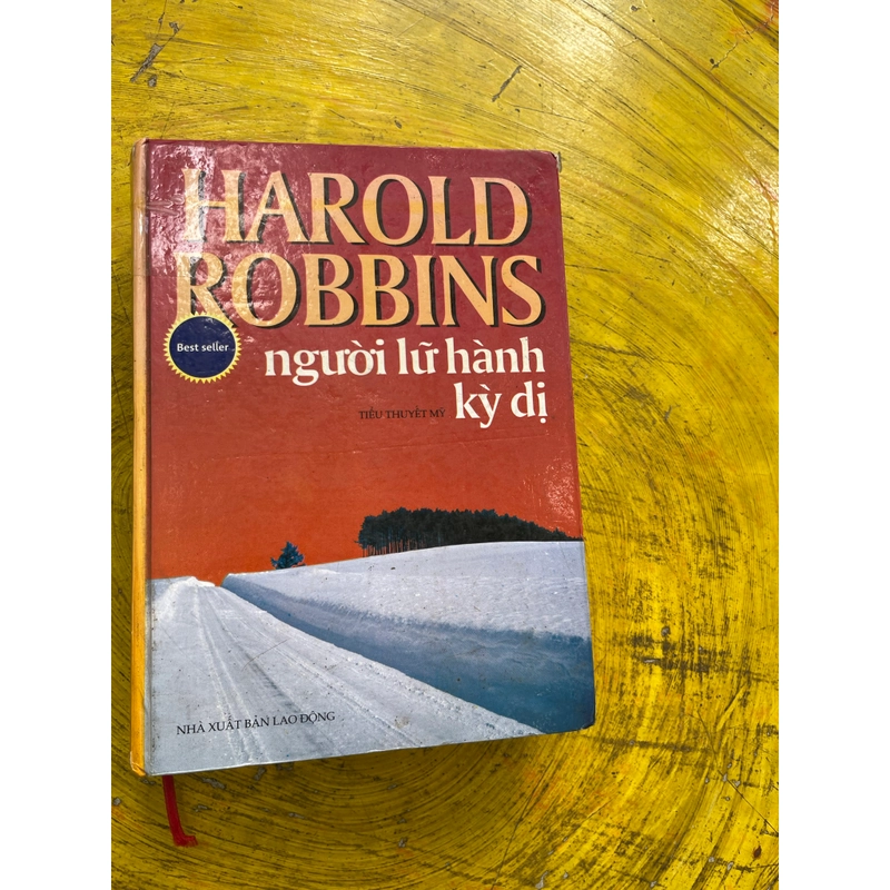 NGƯỜI LỮ HÀNH KỲ DỊ- HAROLD ROBBINS 547156