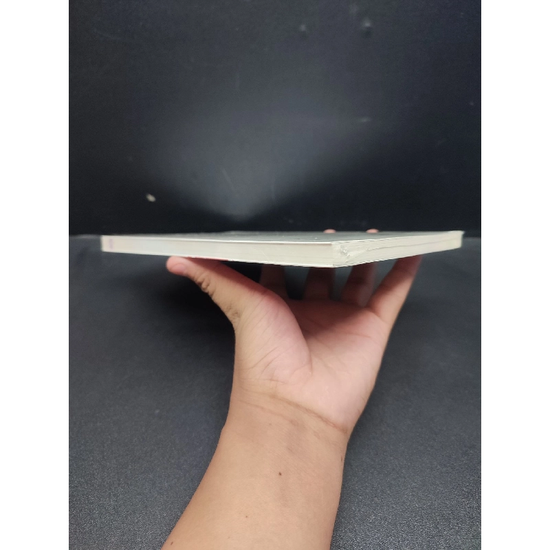 Thì Thầm Cùng Tóc mới 100% HCM1406 Yumi Sato SÁCH VĂN HỌC 915498