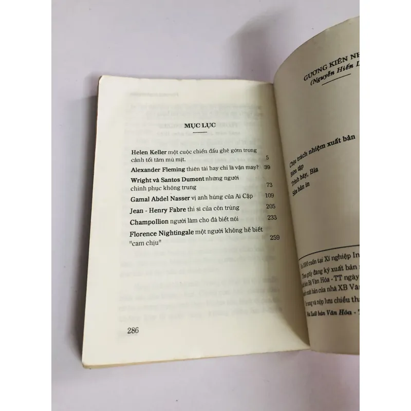 GƯƠNG KIÊN NHẪN  ( Nguyễn Hiến Lê) 701974