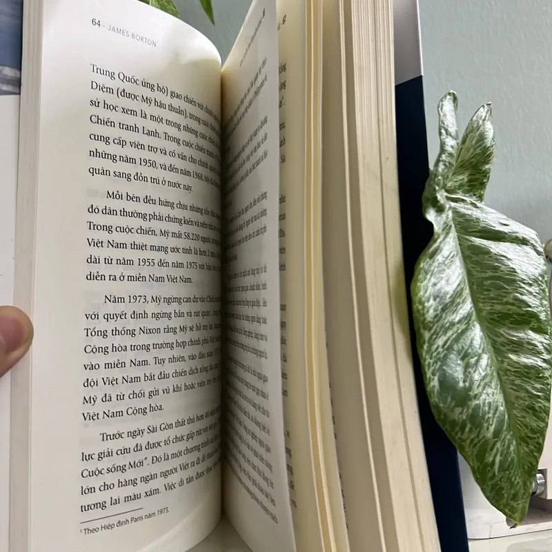 Xoay chuyển tình hình biển đônng - James Borton [ 168-> 75] - like new 99% 736370