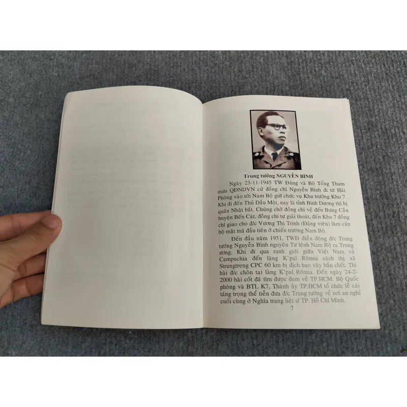 SỔ LƯU NIỆM CÁN BỘ CƠ YẾU MIỀN ĐÔNG NAM BỘ (1948 - 1955) 694806