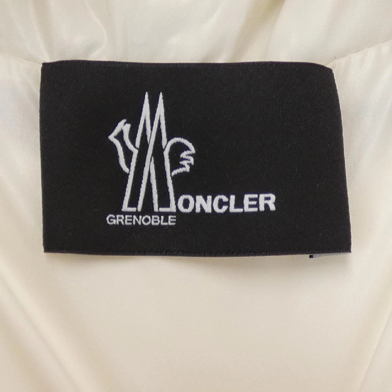 MONCLER GRENOBLE 20988G00022 Áo gile - Hàng hiệu Authentic 819692