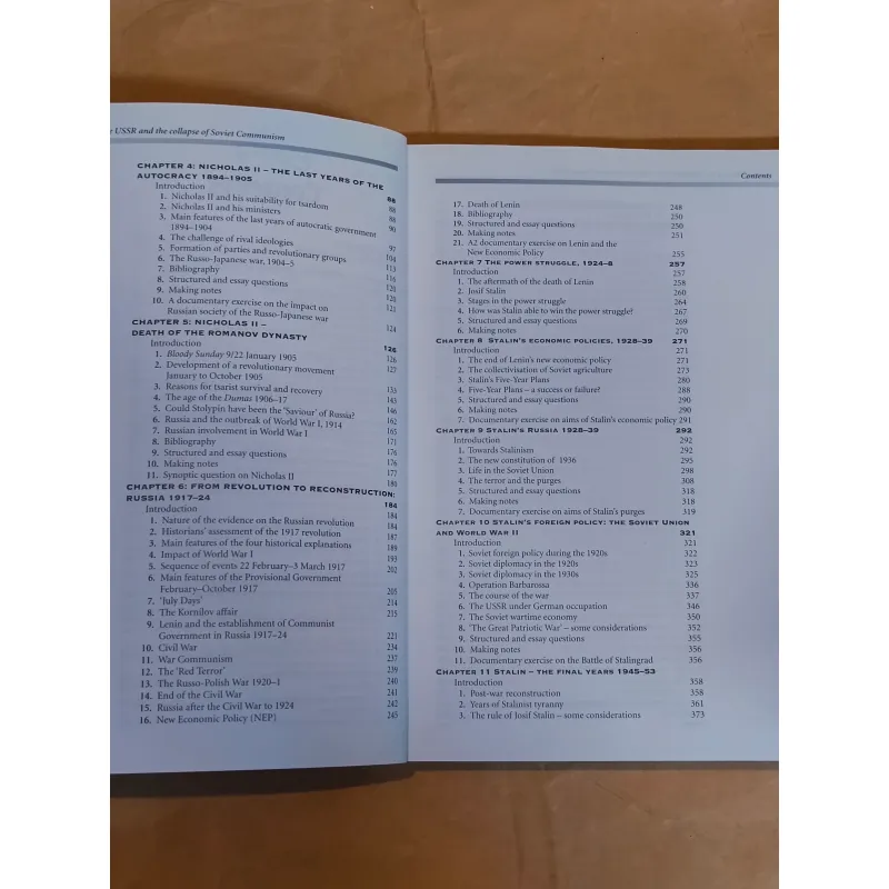 Years of Russia: The USSR and the Collapse of Soviet Communism 1027335