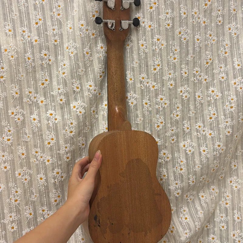 Đàn ukulele gỗ size concert 748190