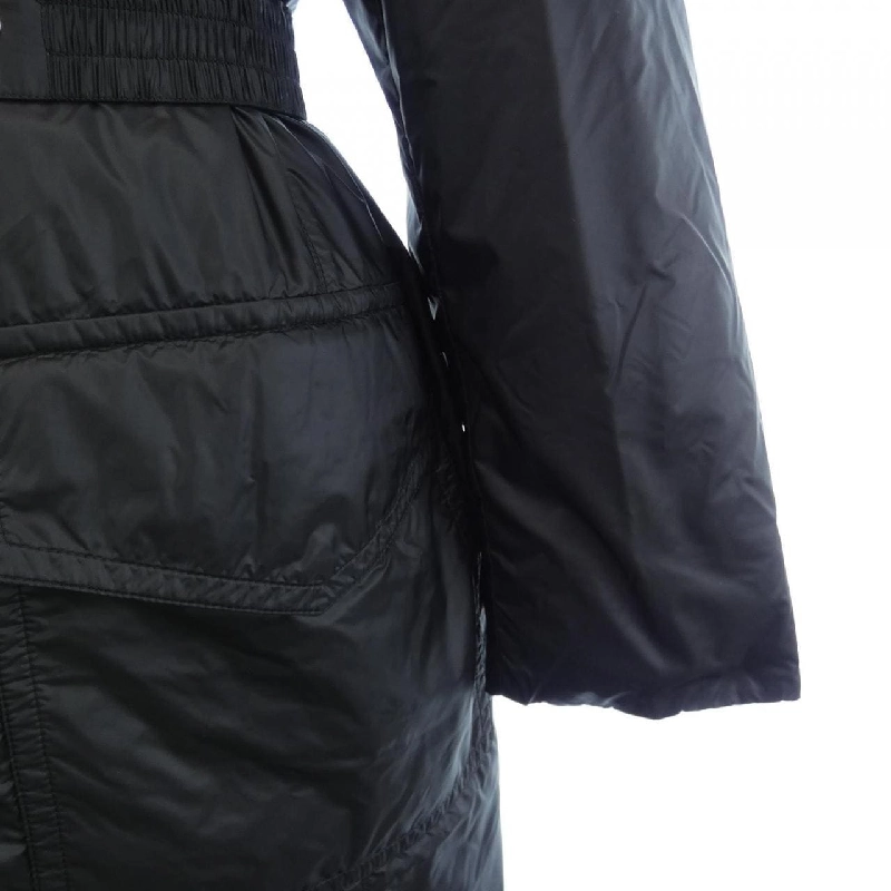 Áo khoác lông vũ MONCLER 639999