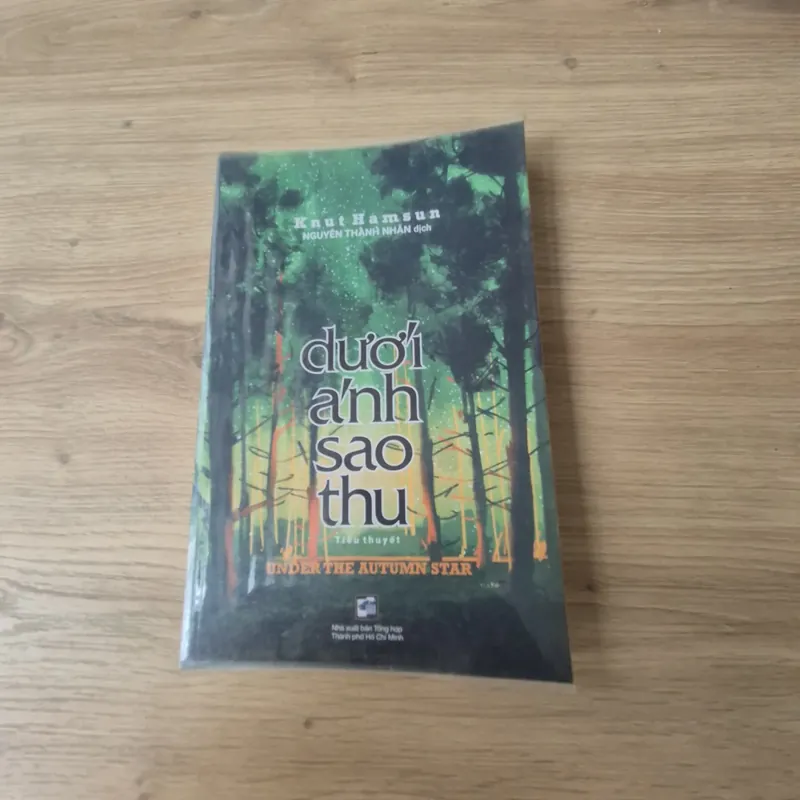 Sách "Dưới ánh sao thu" 589846