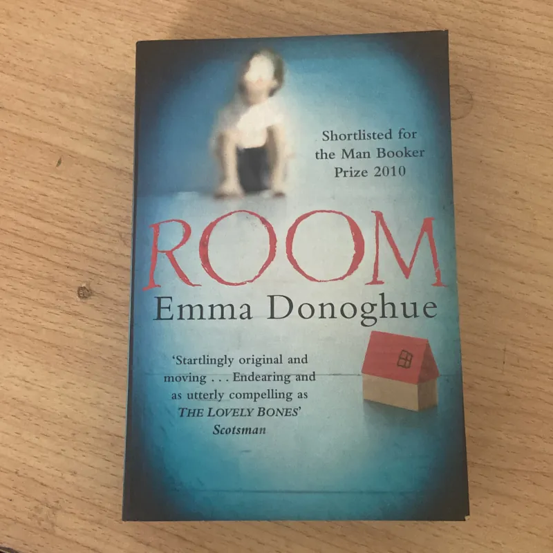 Room - Emma Donoghue 1017520