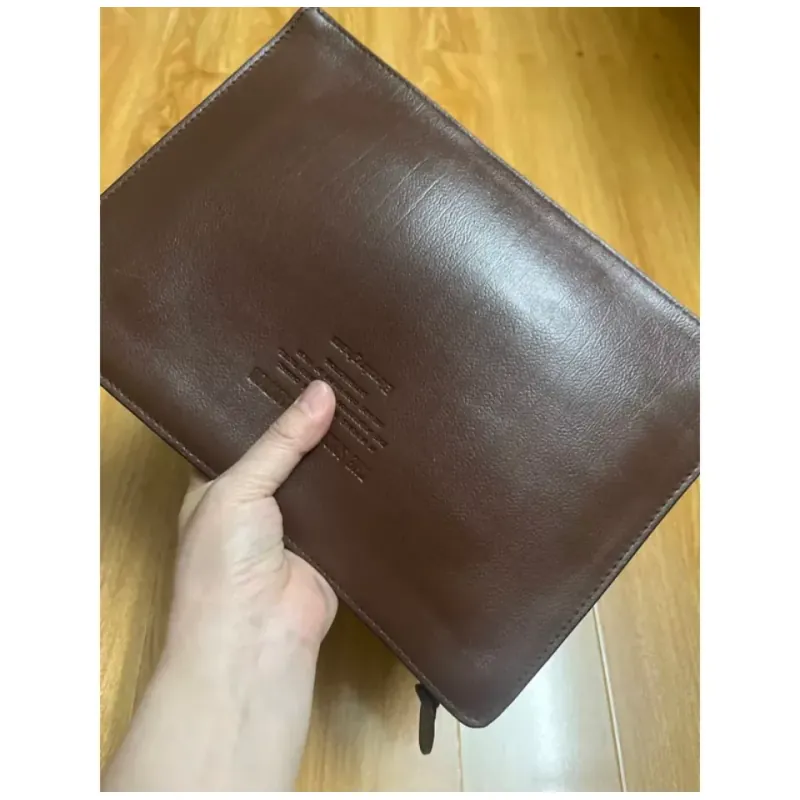 Clutch nam size 27*19*6 da thật 2hand 928778