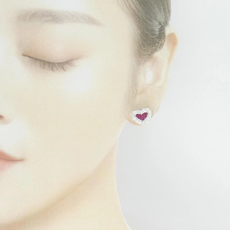 K18WG Bông tai hình trái tim Ruby 1.20CT - Hàng hiệu Chính hãng 870121