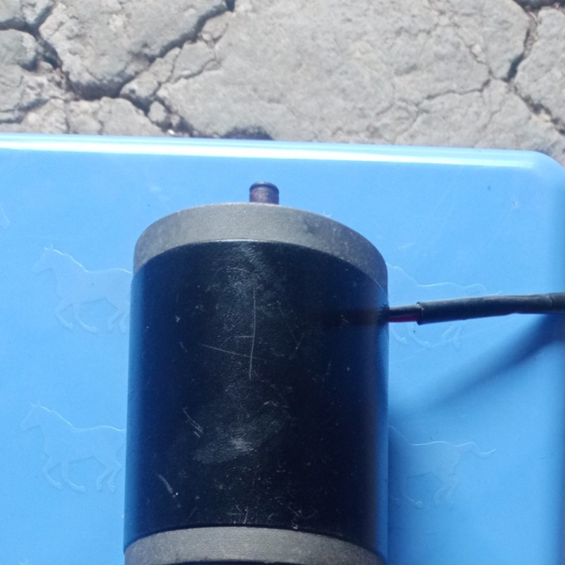 Motor 12/24V DC 7000 vòng 150W 85141