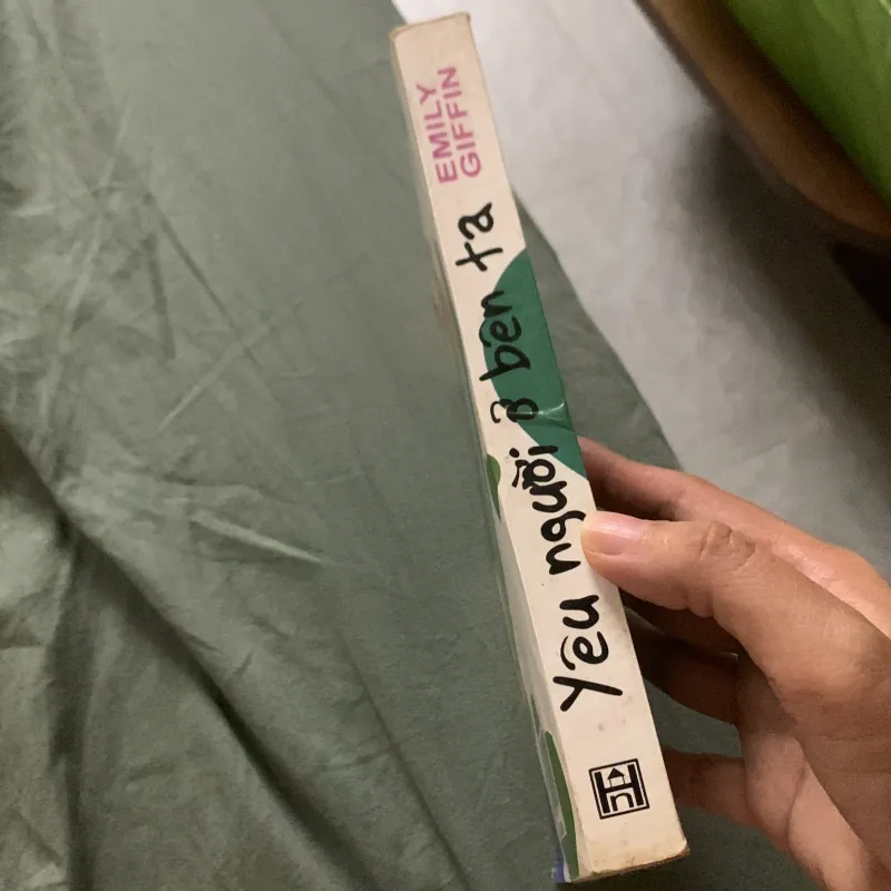Tiểu thuyết Yêu người ở bên ta - Emily Giffin  757856