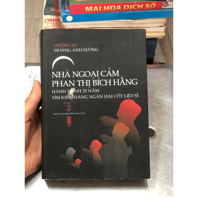 Nhà ngoại cảm Phan Thị Bích Hằng hành trình 25 năm tìm kiếm hàng ngàn hài cốt liệt sĩ .23 359814