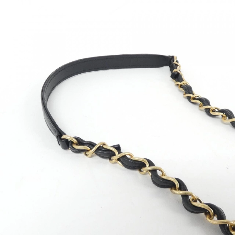 Túi xách vai Chanel 613892