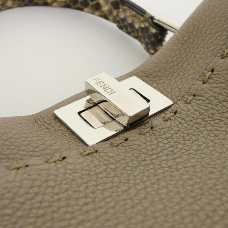 Fendi SELLERIA Peekaboo Mini 8BN244 N8K Túi 619184