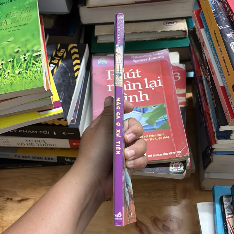 II Sách Thiếu Nhi: Mặc Cả Ở Xứ Thần Tiên - BERLIE DOHERTY - 2012 698014