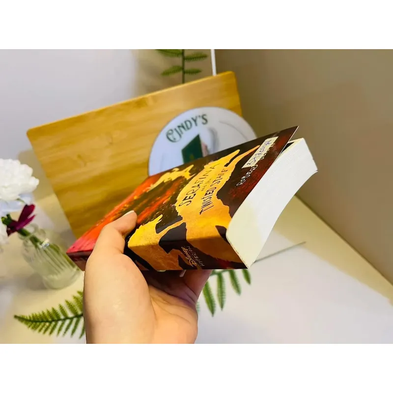 [Sách tiếng Anh 2hand] Like new 90% - 📚 Serafina and the Twisted Staff - Robert Beatty 715188