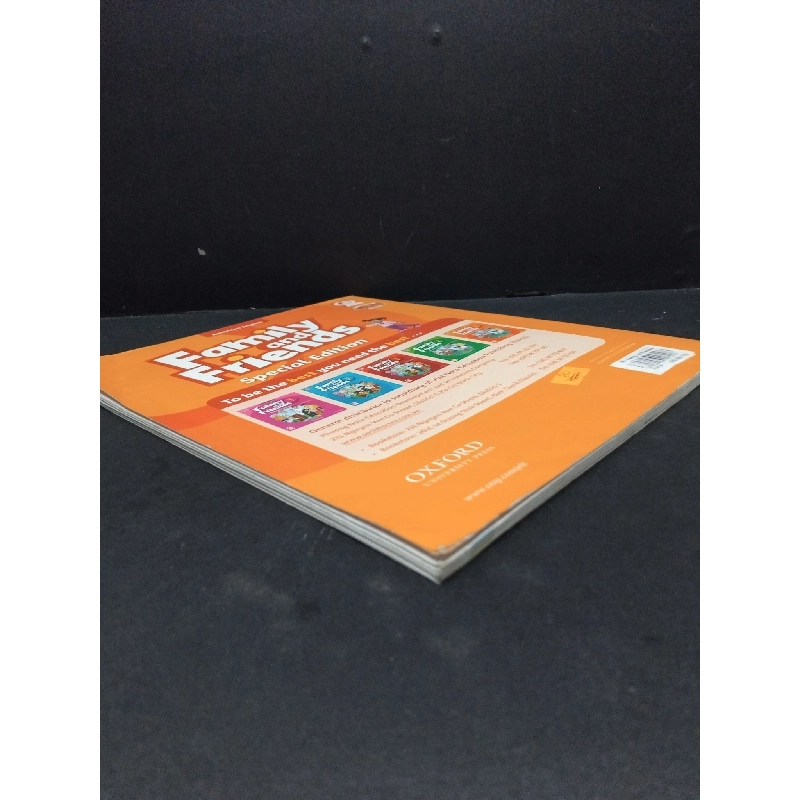 Family and friends grade 5 special edition mới 80% bẩn bìa, ố nhẹ, tróc gáy nhẹ HCM2410 Oxford GIÁO KHOA 917684