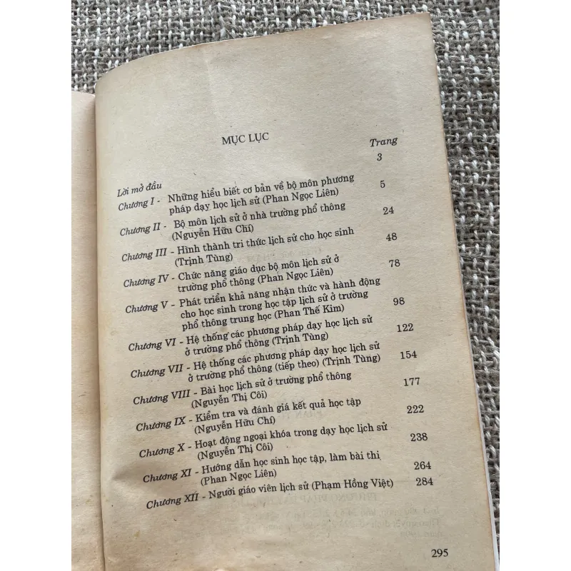 Phương pháp dạy học lịch sử 1999; 300 trang  1044501