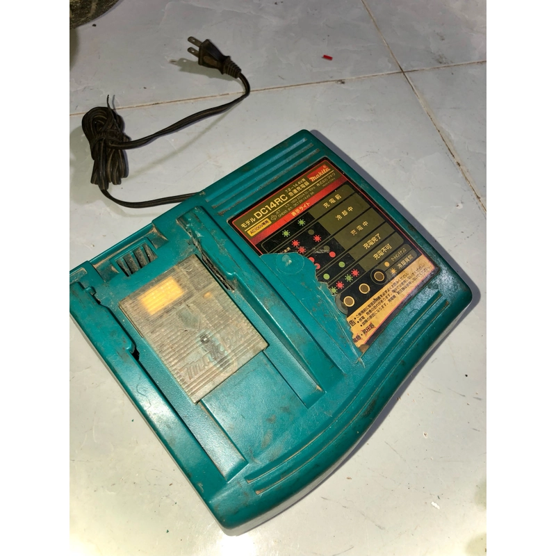 Bộ sạc nhanh Makita dùng cho pin 7.2-14.4V 509053