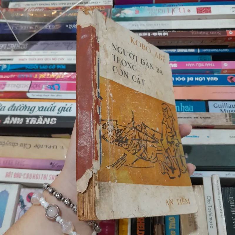 NGƯỜI ĐÀN BÀ TRONG CỒN CÁT - TRÙNG DƯƠNG 760819