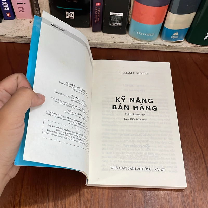 II Sách Kỹ Năng: Kỹ Năng Bán Hàng _ Bán Mọi Thứ Thật Dễ Dàng - WILLIAM T. BROOKS - 2017 553081