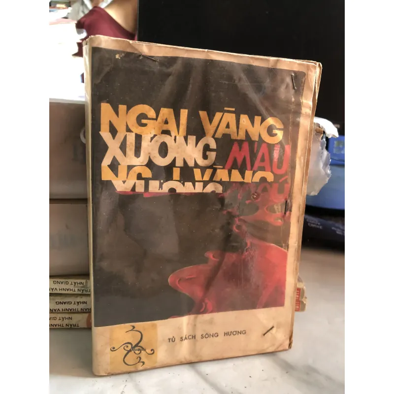 Ngai vàng xương máu - Đoàn Văn Thông 991233