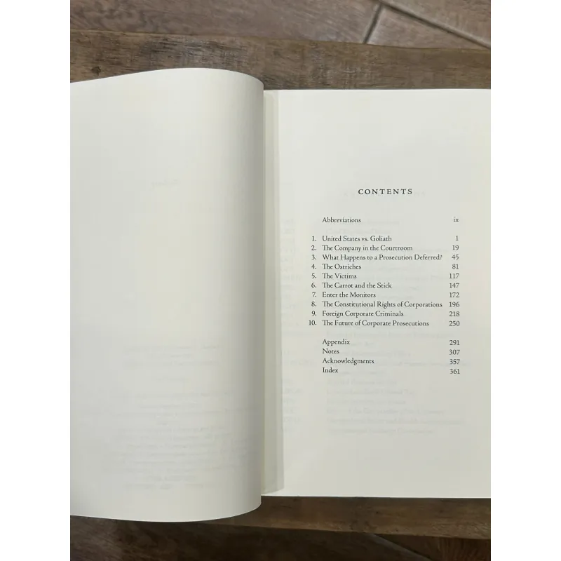 Too Big to Jail: How Prosecutors Compromise with Corporations - Brandon L. Garrett 731982