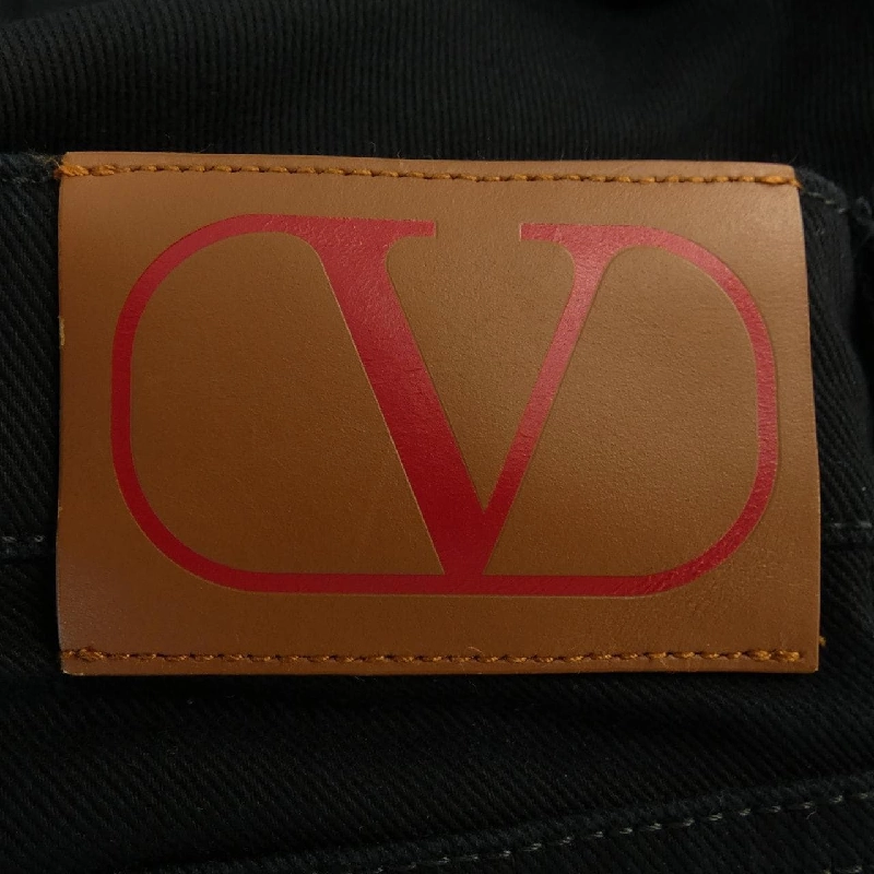 VALENTINO 1V3DE02N8KF Jeans - Hàng hiệu Chính hãng 889764