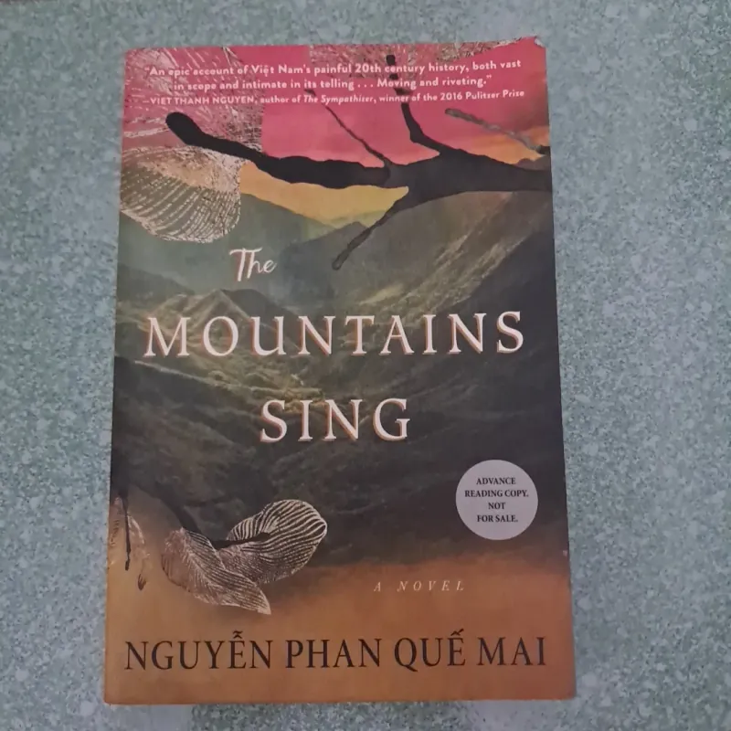 The mountains sing- Nguyễn Phan Quế Mai 997330