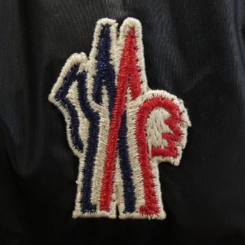 MONCLER GRENOBLE ARMONIQUES Áo khoác lông 631413