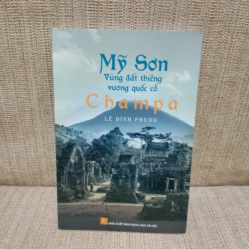 Mỹ Sơn - Vùng đất thiêng vương quốc cổ Champa - Lê Đình Phụng 730529