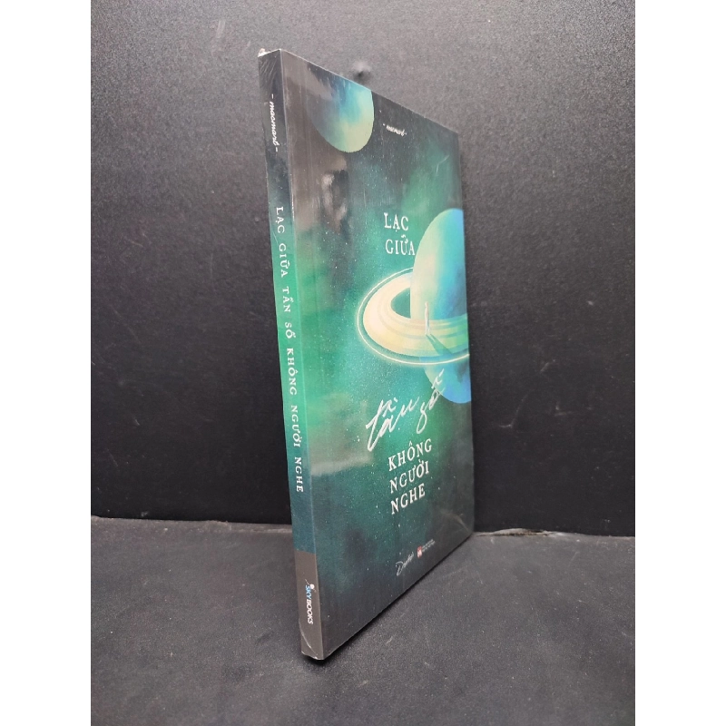 Lạc Giữa Tần Số Không Người Nghe mới 100% HCM1406 Macmart SÁCH VĂN HỌC 915784