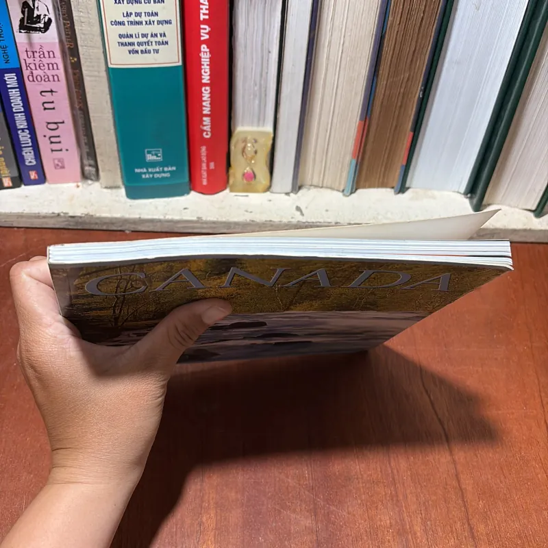 [Sách Tiếng Anh, In Màu] - II Tựa Sách: CANADA - 2010 798039