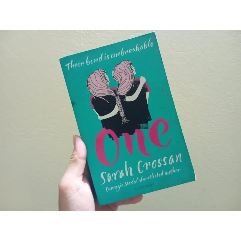 One, sách ngoại văn tiếng Anh, english book, tiểu thuyết  603469