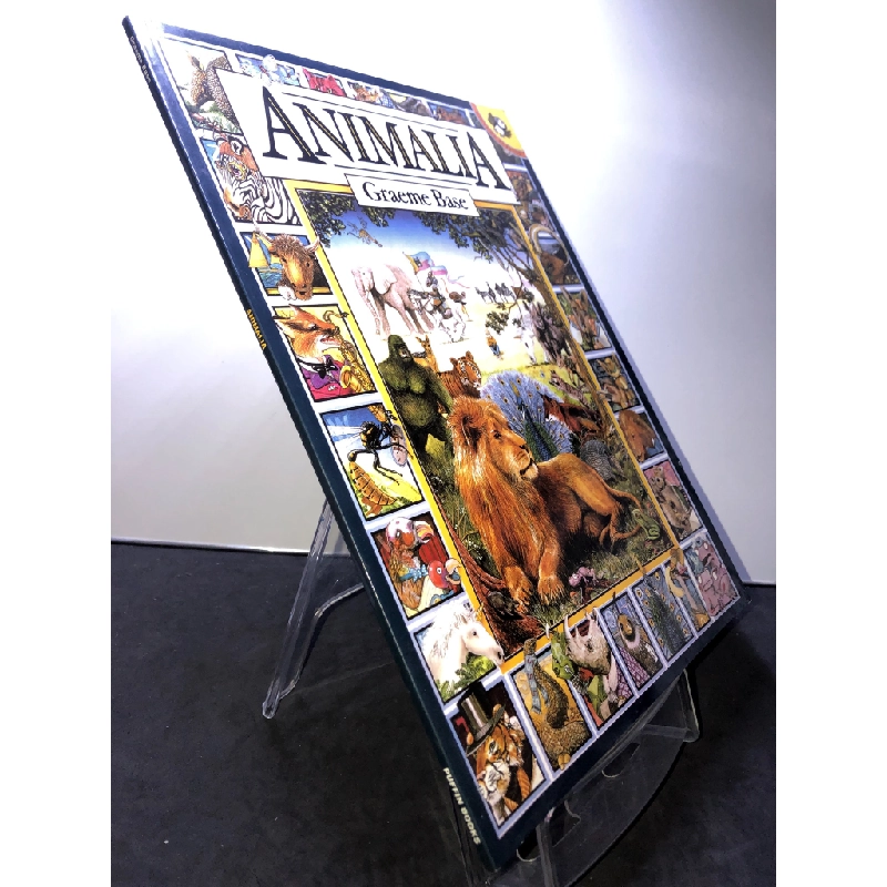 Animalia Graeme Base mới 85% bẩn nhẹ Puffins Book HPB2707 NGOẠI VĂN 458552