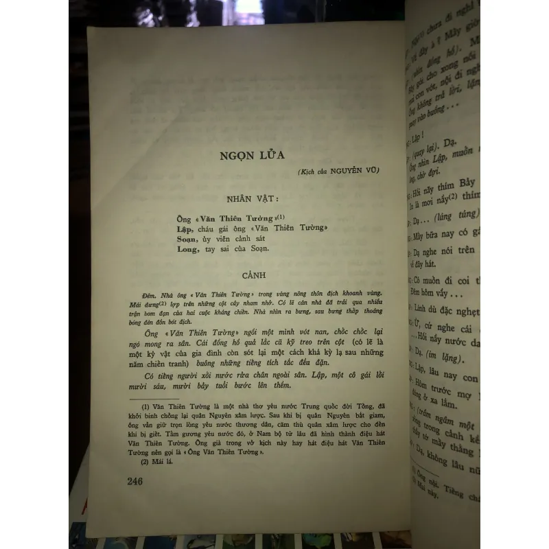 Truyện ký cách mạng miền Nam 933565