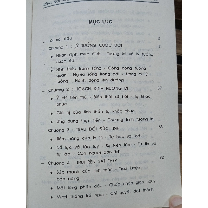 Sống đời vươn lên - Phạm Côn Sơn 786912