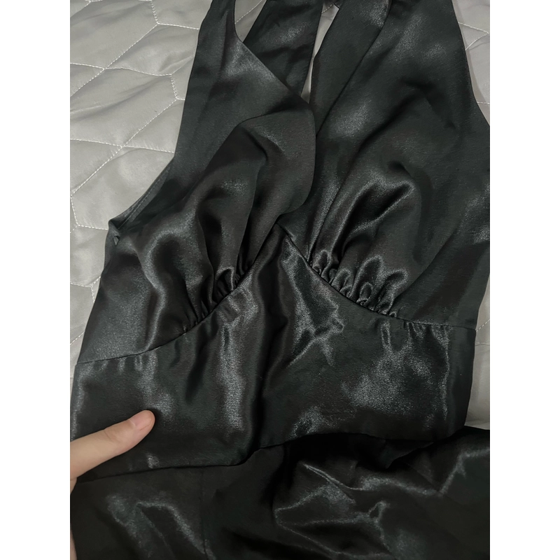 váy lụa dài cổ yếm thanh lịch 464192