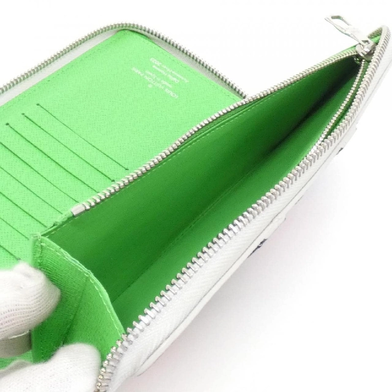 Ví Zippy Vertical LV Portrait Monogram Louis Vuitton M82590 621978