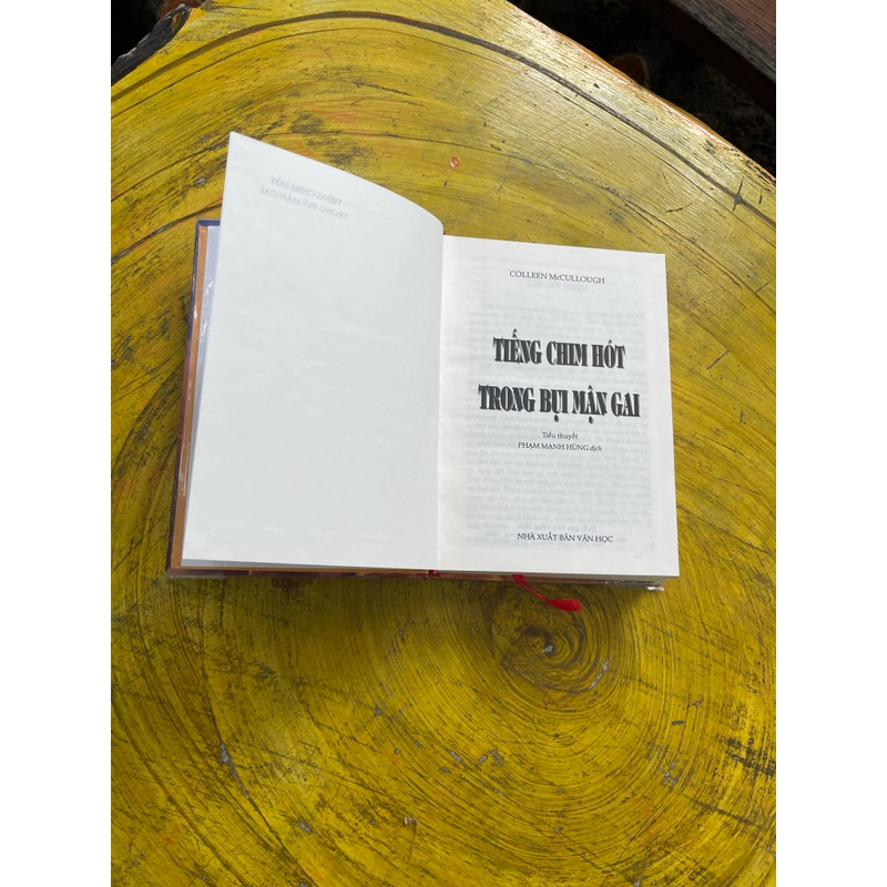 TIẾNG CHIM HÓT TRONG BỤI MẬN GAI- COLLEEN MC CULLOUGH 549589