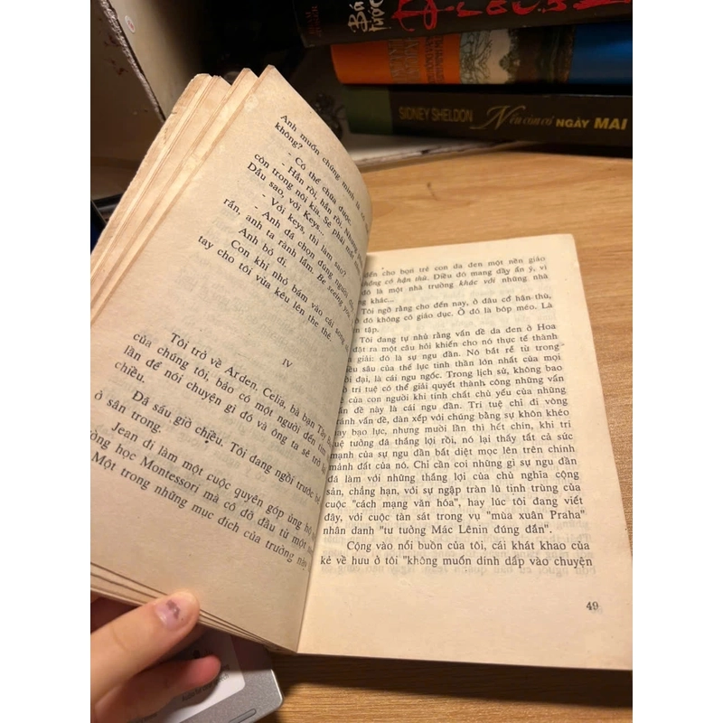 SÁNG TỐI PHẬN NGƯỜI 453485