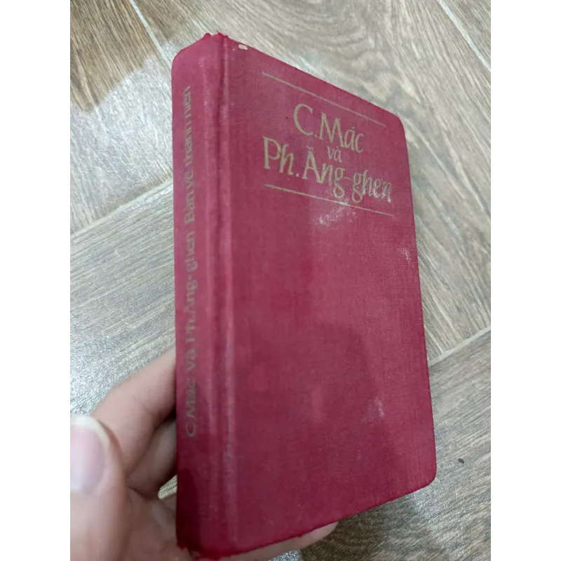 Các Mác và Ăng-ghen: Bàn về thanh niên 996029